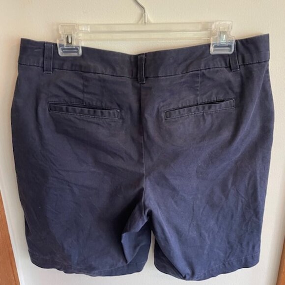 CROWN & IVY Classic Twill Navy 8.5" Chino Shorts 10 - Picture 7 of 14